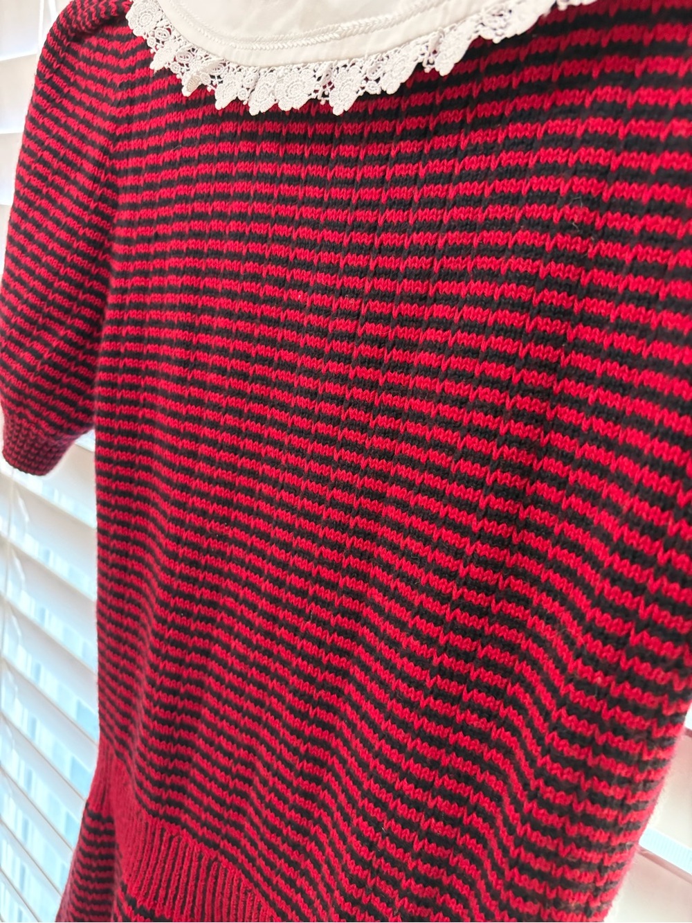 Self-Portrait Red and Black Knit Dress with White Lace Collar - Picture 8 of 8